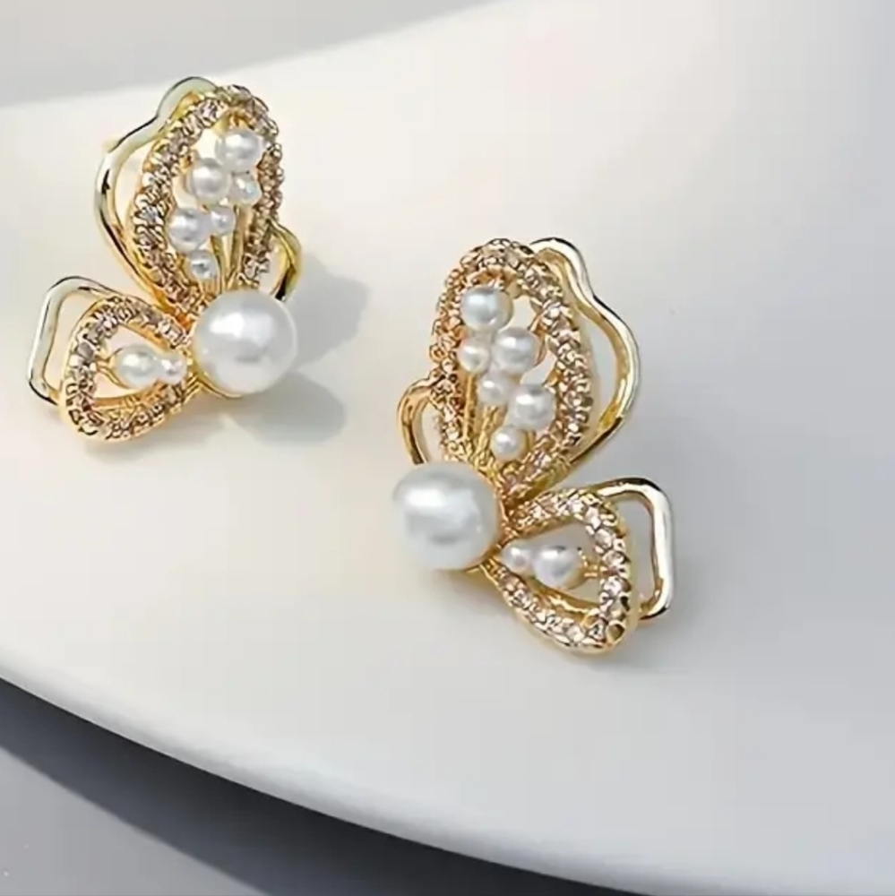 Butterfly  Simulated Pearl Best Seller STERLING SILVER POST